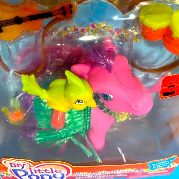 MY LITTLE PONY G3 NWT VTG 2004 BUTTERFLY ISLAND SEASIDE CELEBRATION SKYWISHES - Picture 8 of 15